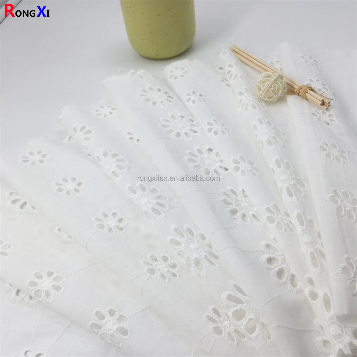 Design Low Price RXF0603 Brand New Flower Italian White Eyelet Cotton Embroidery Fabric With High Quality