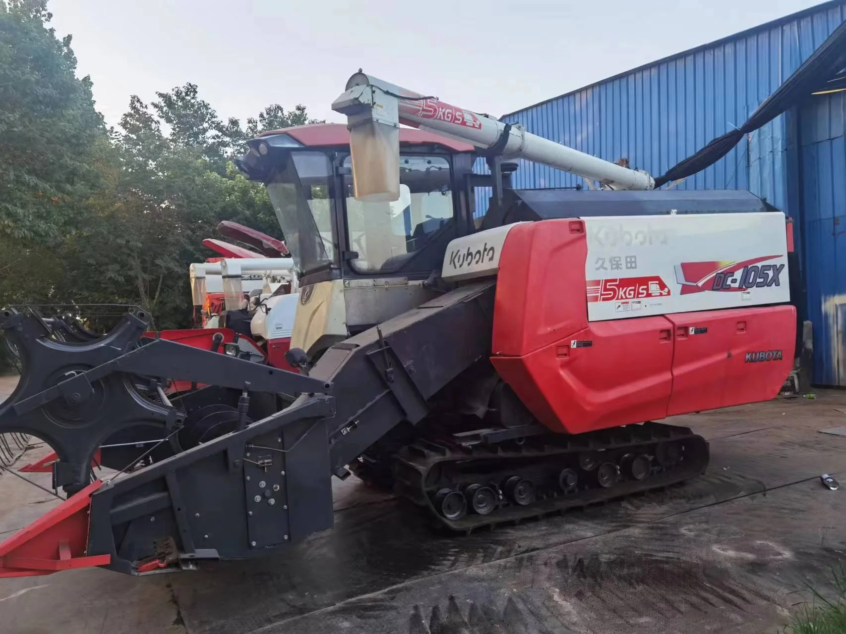 kubota  used Rice Combine Harvester  dc105x