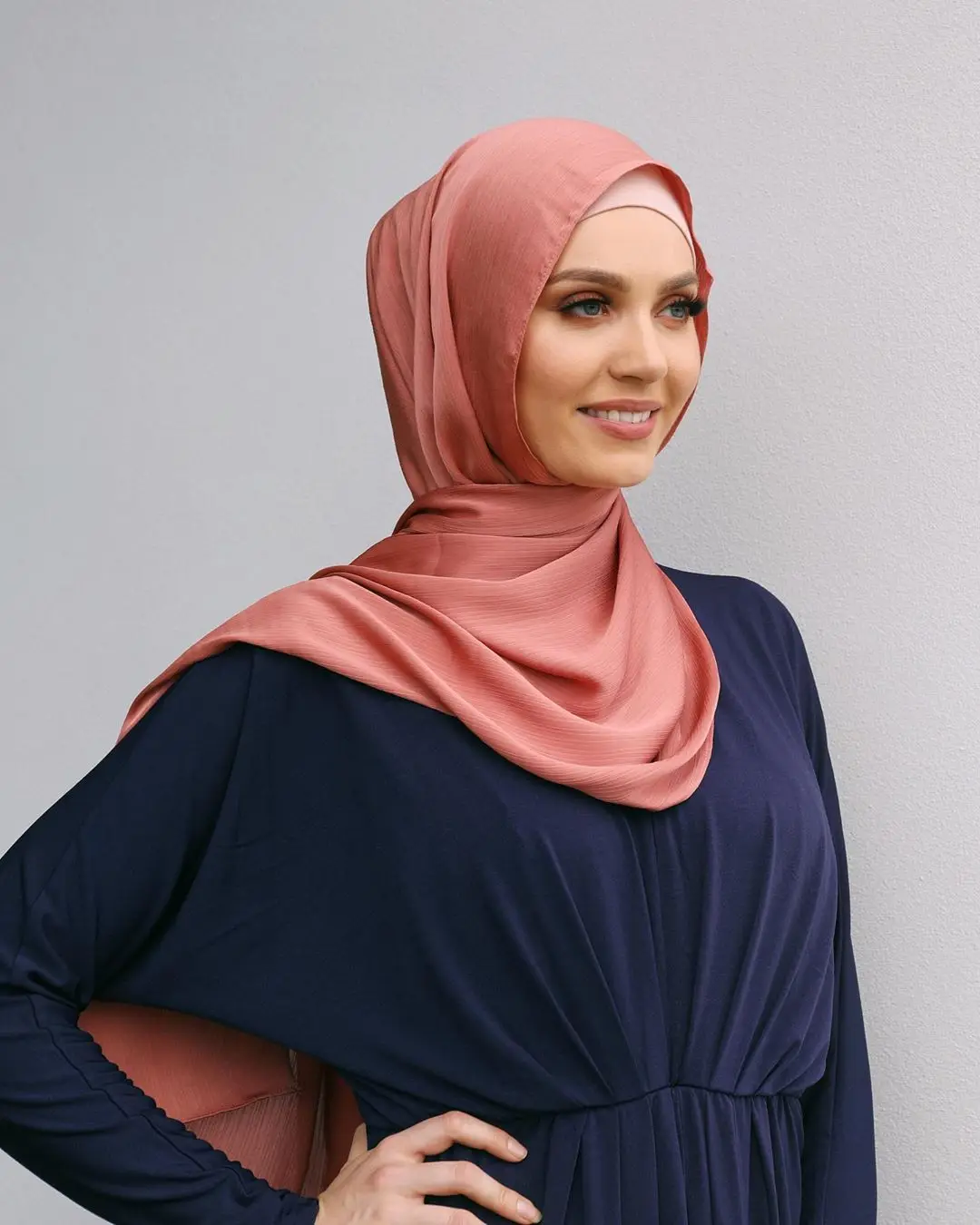 Популярный, Малайзия, креп, сатин, плиссированный хиджаб, твердый тудок для женщин