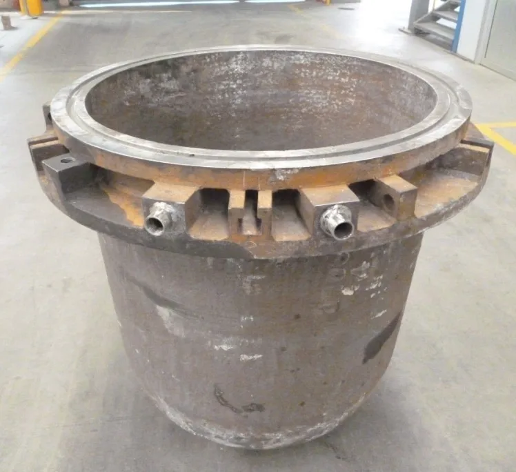 Long life Graphite Crucible for melting furnace