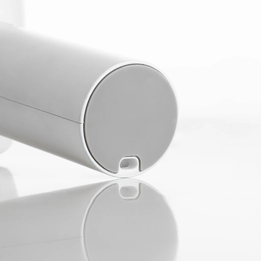 100 Speed Portable Fan Battery Operated Travel Cooling Fan