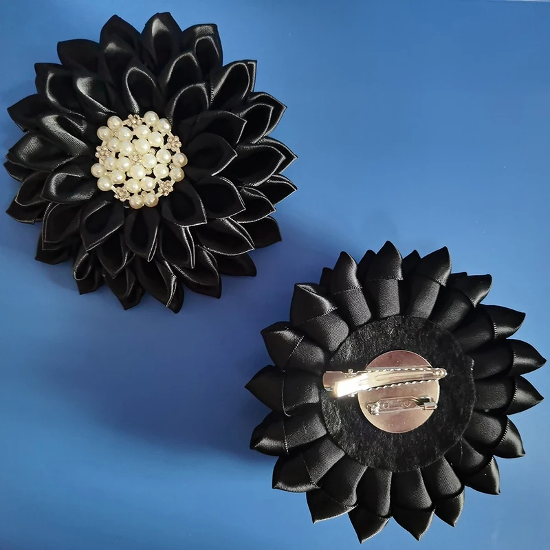 Large Quantity in Stock Cheap Customized Pink and Green Satin Pin Imitation Pearls Sorority Ribbon Women Greek Flower Brooch