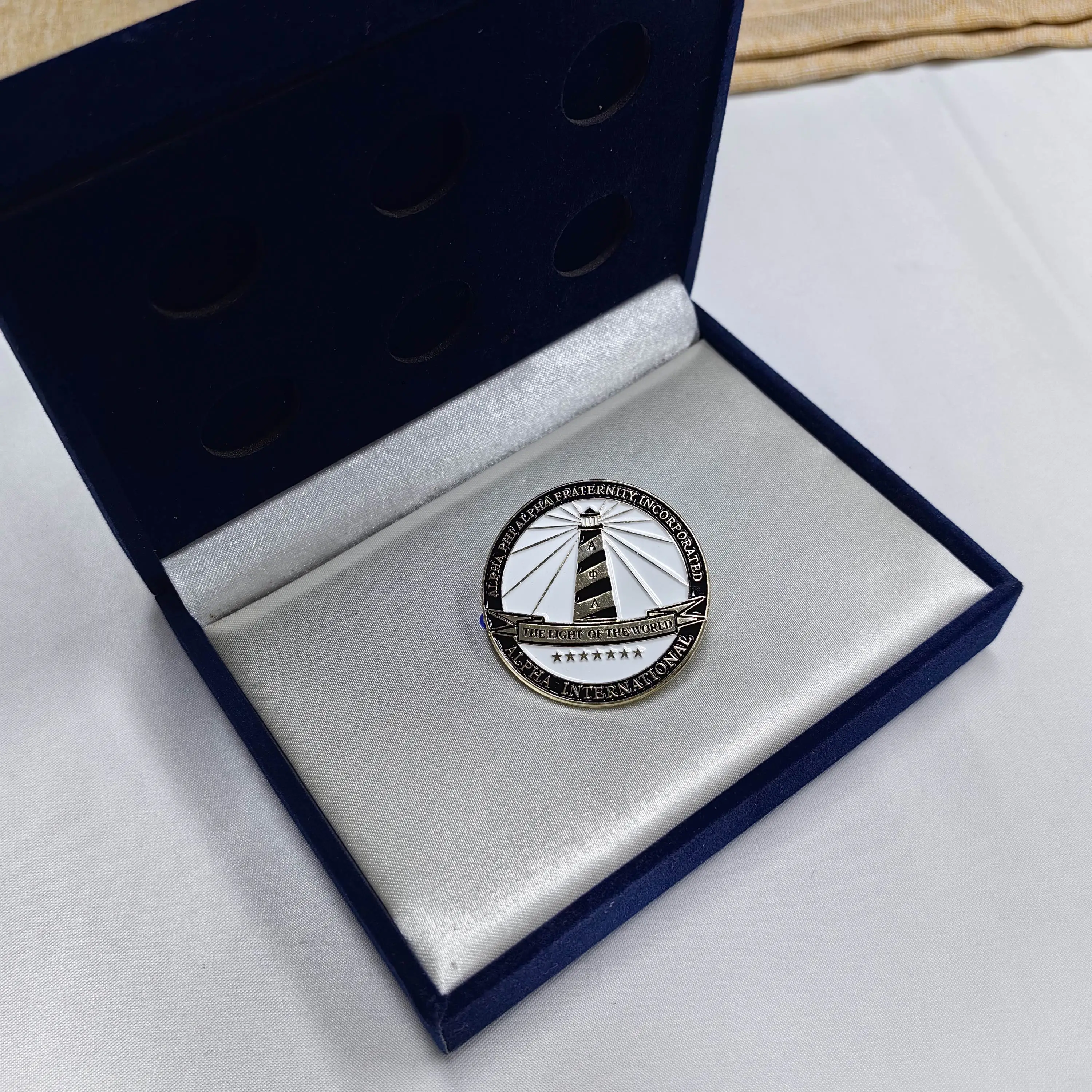 Hard Enamel Pins Minority Design Metal Crafts Badges For Cloth/Hat Decorate Advanced Design Chinese Manufacture Wholesale