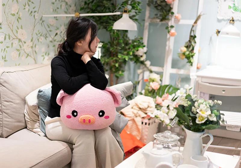 Wholesales Creativity Customized Handmade Big Pig Head Pillow Ornament Crochet Knitting Toys