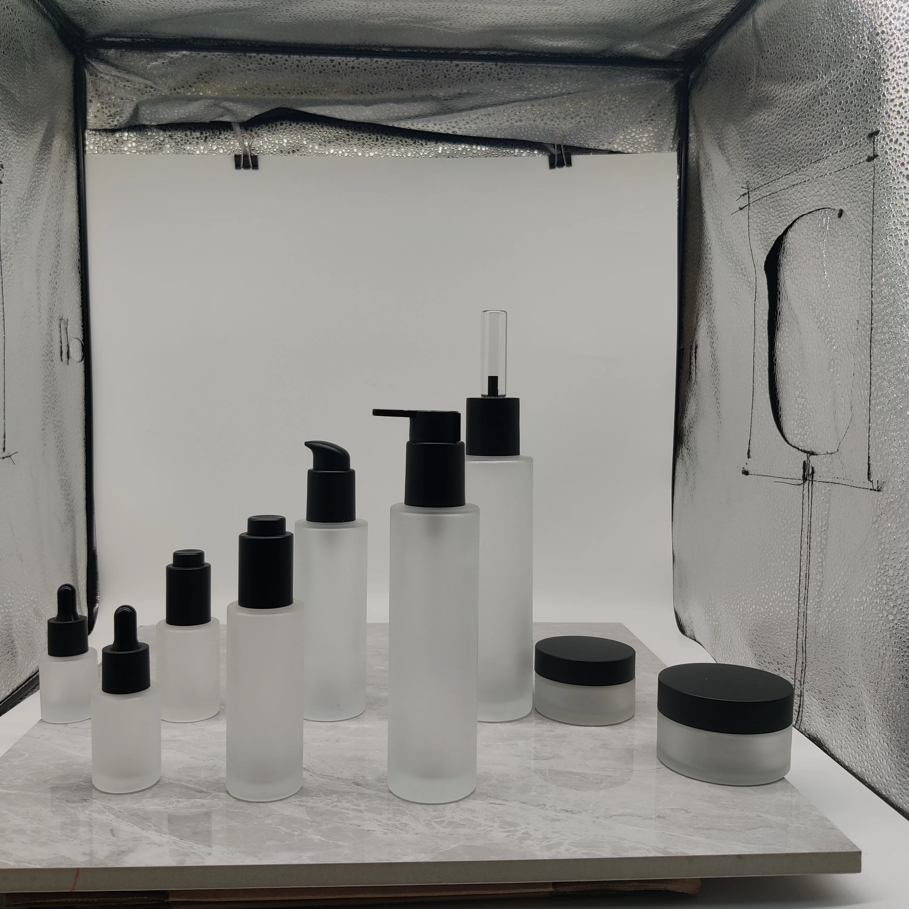 5ml 15ml 20ml 30ml 50ml 100ml essential oil serum flat shoulder frosted clear glass dropper