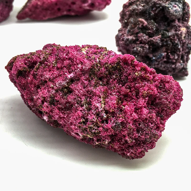 Factory Price Natural Wholesale  high quality gemstone ruby Crystal Raw Specimen Crystal Rough Stone for home decoration