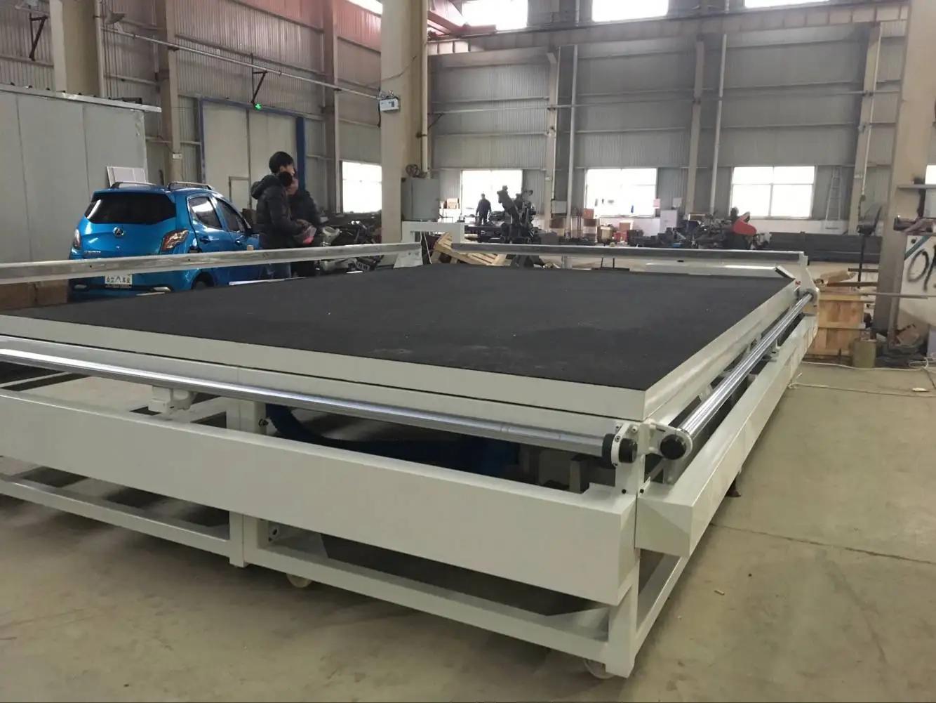 X-Y bridge type semi-automatic glass cutting table