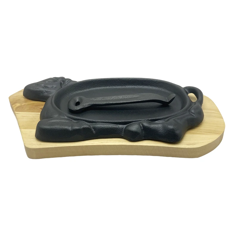 Wholesale Cast Iron Fajita Plate Steak Sizzler Plate Cow Shape Sizzling Plate With Wooden Base