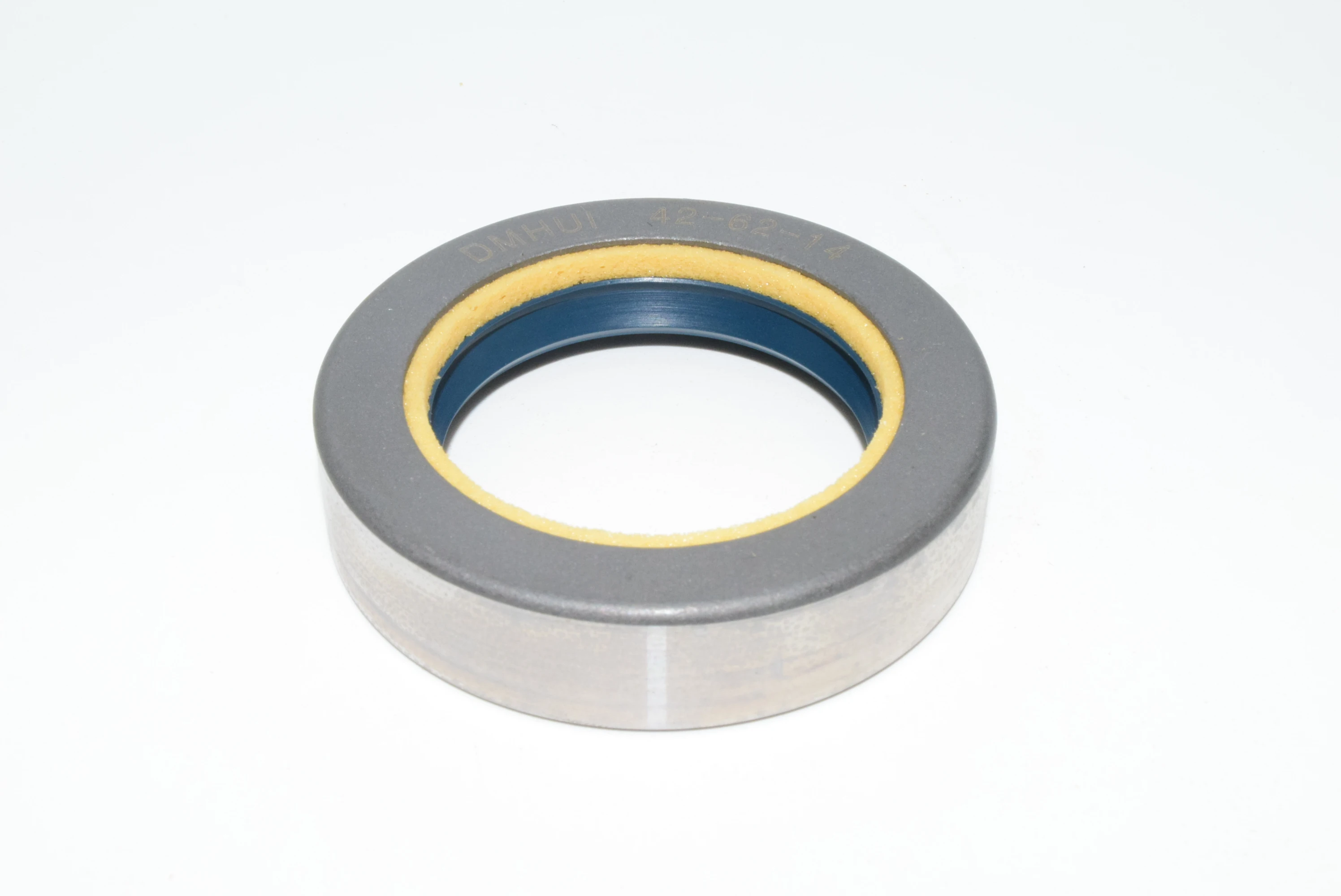 rubber seal with 42*62*14 mm and OEM No is 12001889B for agricultural machine oil seals with COMBI type for tractor