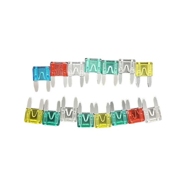 High Breaking Capacity Automotive Blade Fuse Puller Car Fuse Holder from China Factory Low Break Car Fuse Manufactured