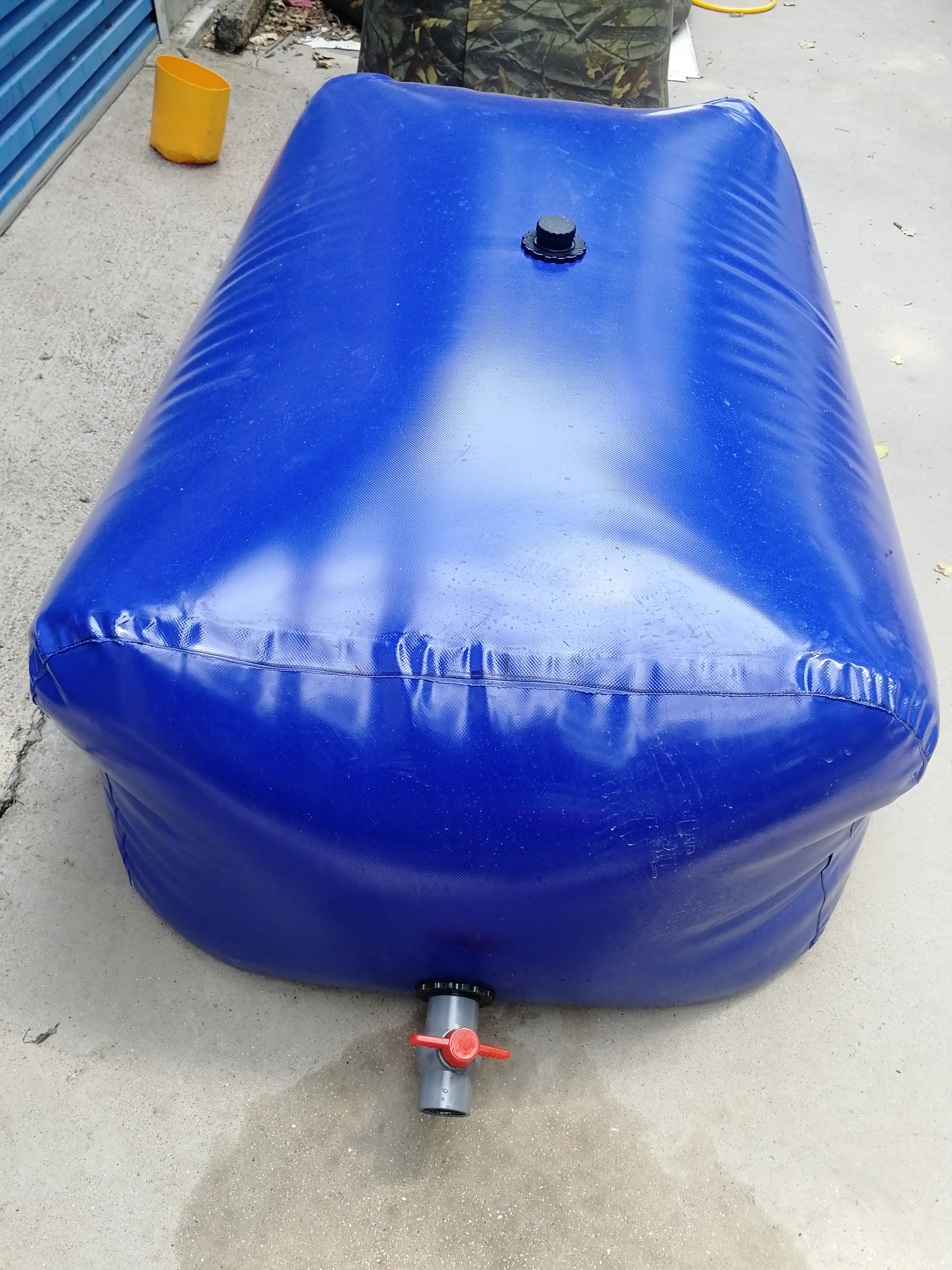 Competitive Price PVC Plastic Flexible Storage Bladder Tank Drought Resistant Water Bag For Vehicle