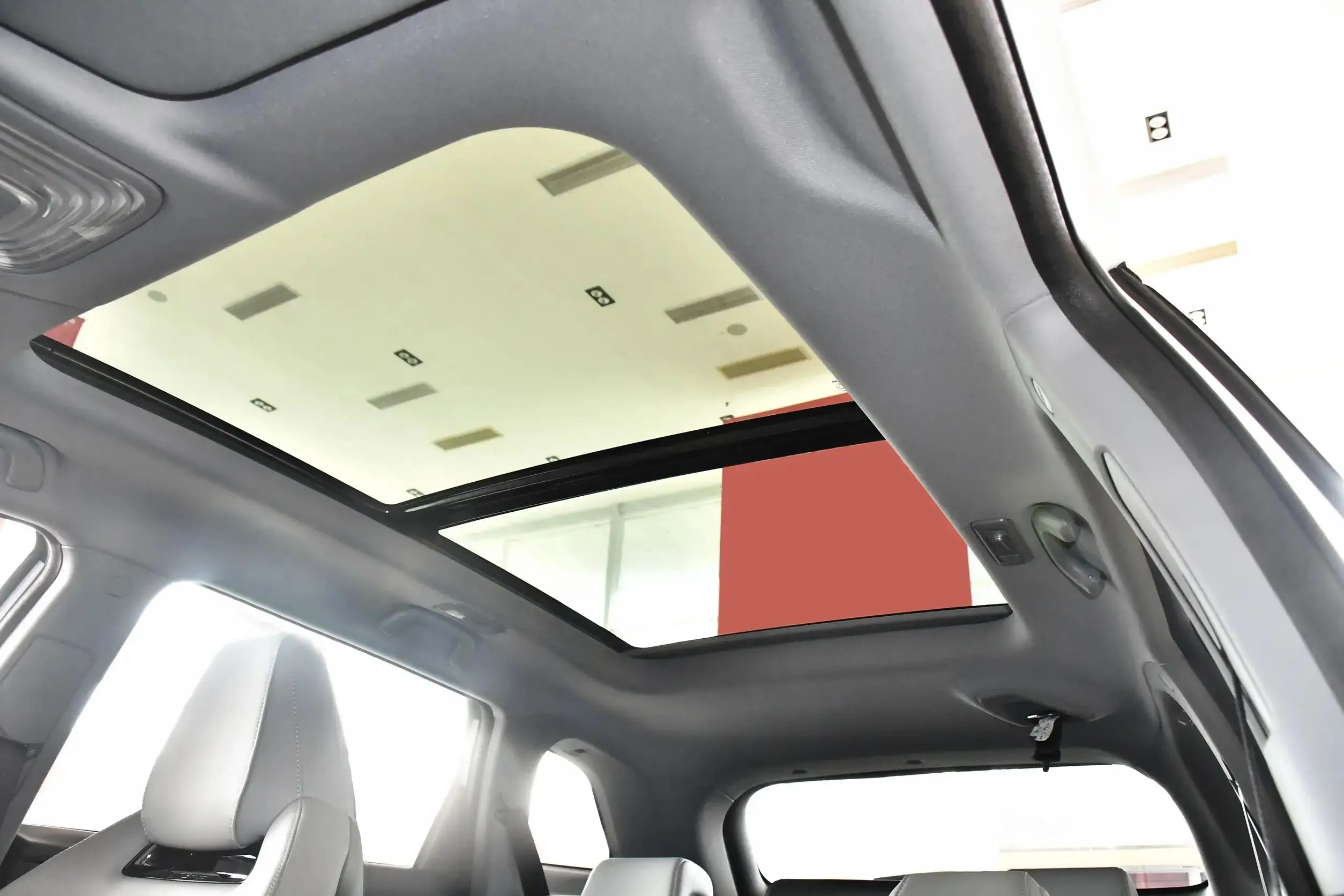 2024 Changan CS75 Plus Third Generation 2.0T Automatic LED Electric, 4x4 Luxury SUV with Dark Leather Interior