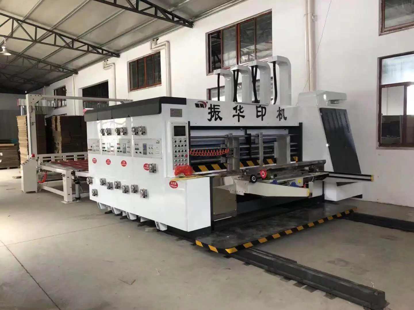 Box Printing, Slotting and Die Cutting Machine High Speed Corrugated Cardboard Fully Automatic Flexo Rotary Die Slotter 2 Colors