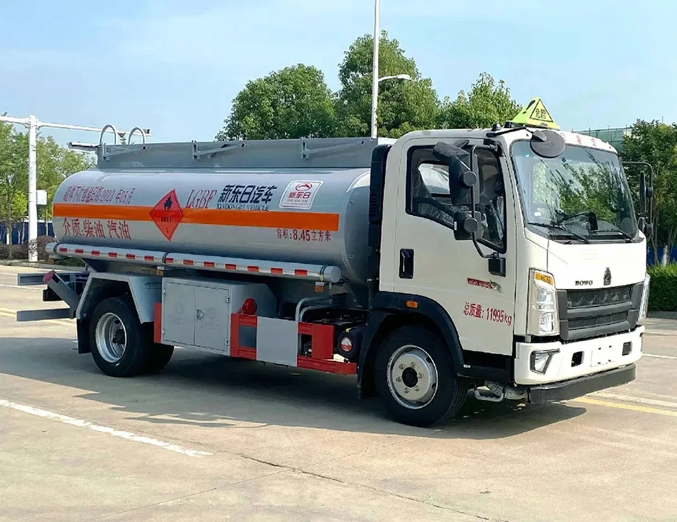 XDR truck gallons 2 axle oil tank body fuel tanker truck price