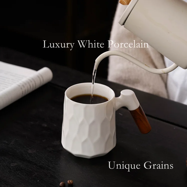 2023 New Large Unique Luxury Ceramic White Porcelain Water Coffee Mug with Wooden Handle