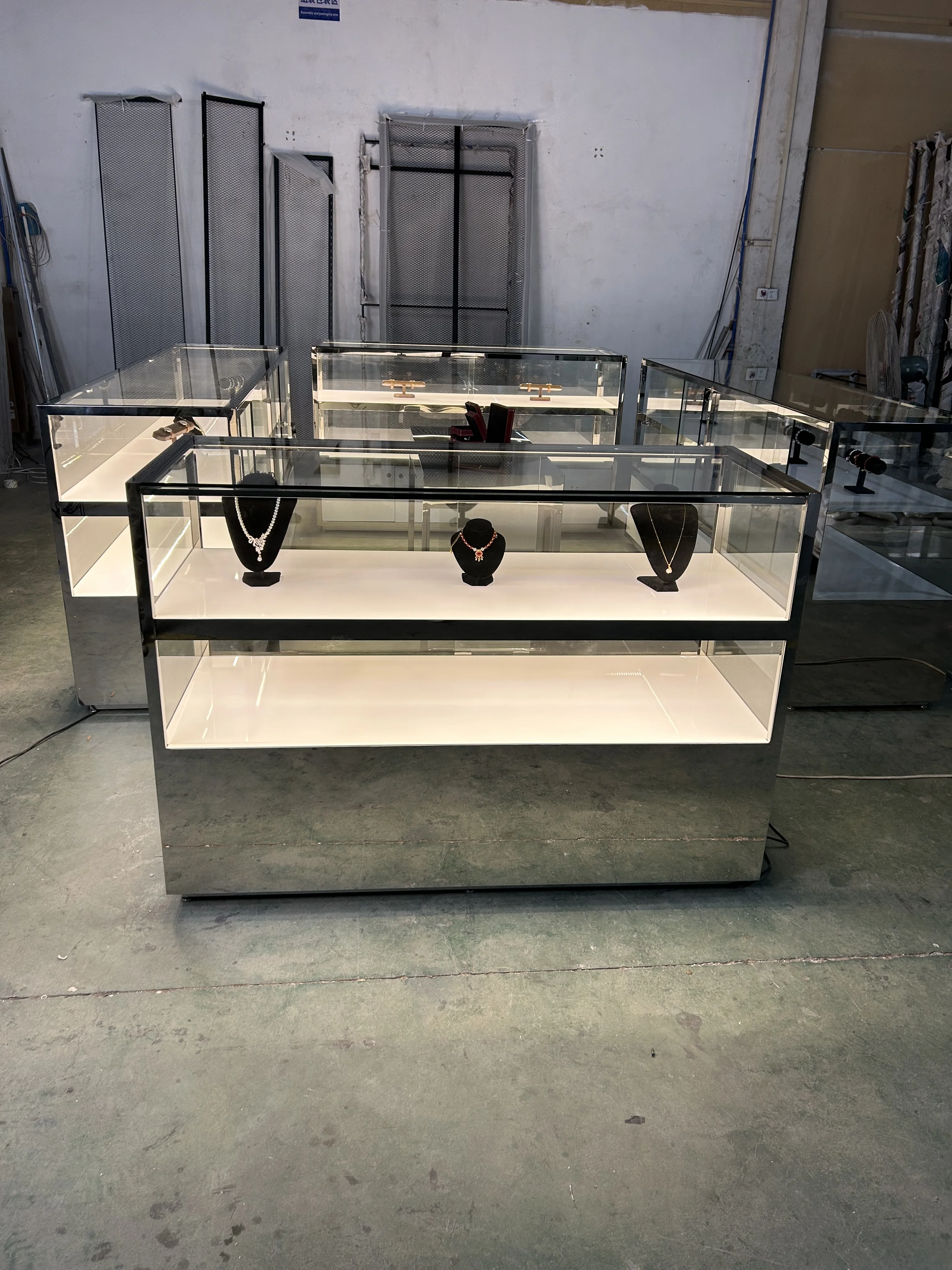 Fashion  jewelry displays for store luxury jewelry store display counter
