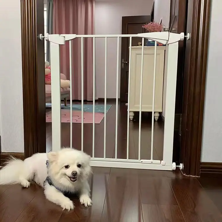 High Quality Pet Top Stairs Safe Fence Dog Safety Gate Dog Cat Room Gate Safety Metal Pet Gate