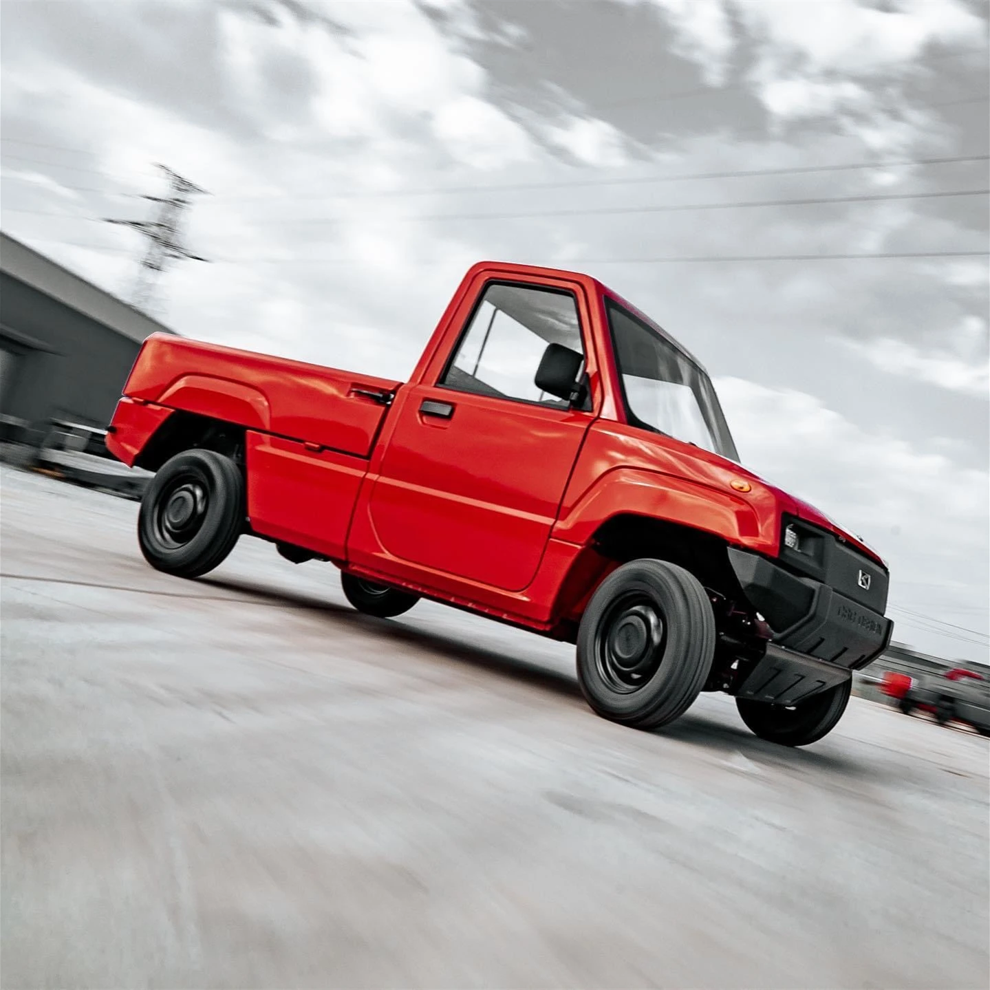  EEC COC L7e Cargo Carrier With 72V 4000W Motor China 4 Wheel Electric Pickup