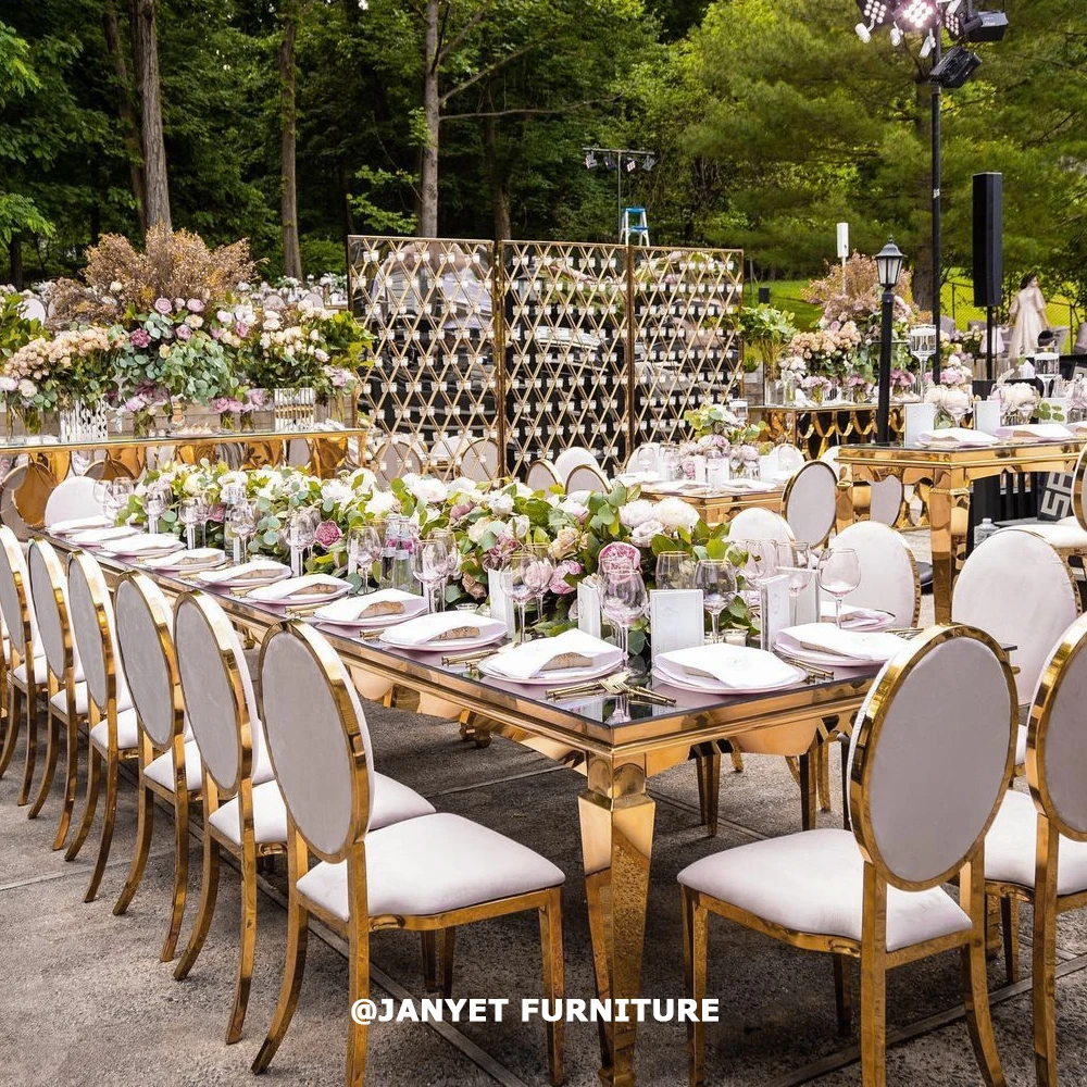 Luxury Royal Banquet Venue Gold Chairs and Tables for Events Wedding