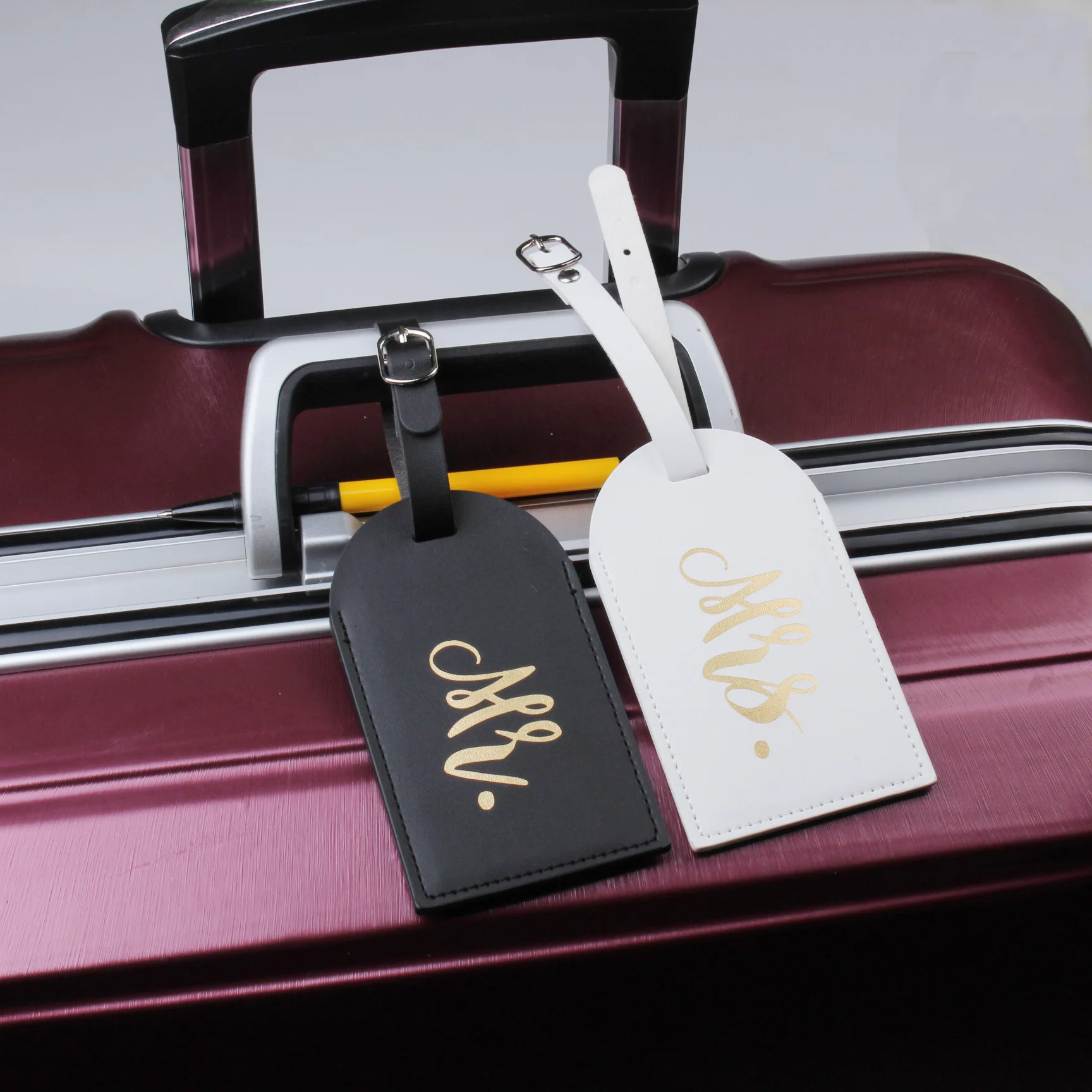 Fashion Adjustable Multi-Color Plane Boarding Pass Suitcase Tag Luxury Travel Named Baggage Tags Blank Pu Leather Luggage Tag