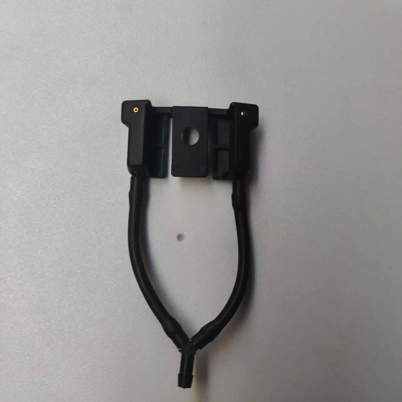 Universal Bus Accessories Wiper Nozzle Water Spray For Yutong Higer Zhongtong Bus