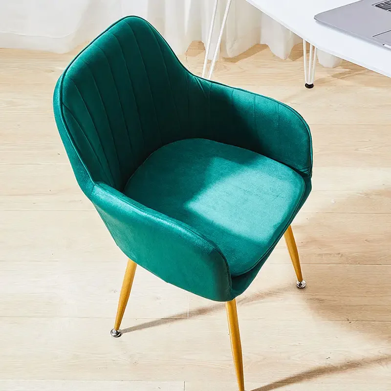 Дешевая мебель для гостиной бархатное кресло со средней спинкой позолоченные ножки отдыха