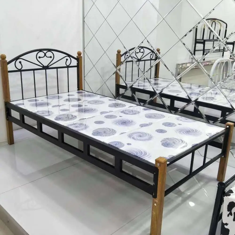 Мебель для спальни Ретро дизайн деревянные ножки металлическая односпальная кровать