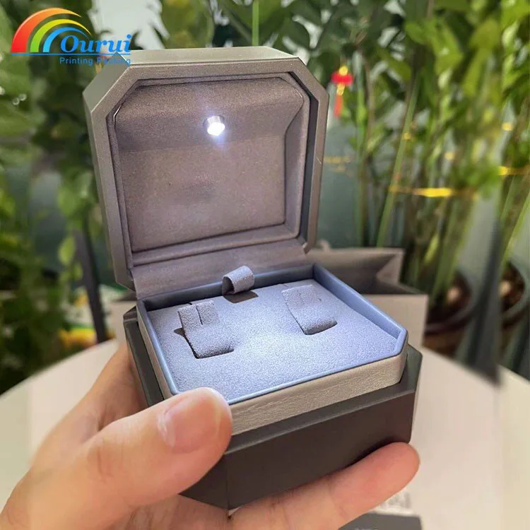 Customized style original diamond design low luxury elegant jewelry box full set of accessories brand jewelry box ring box