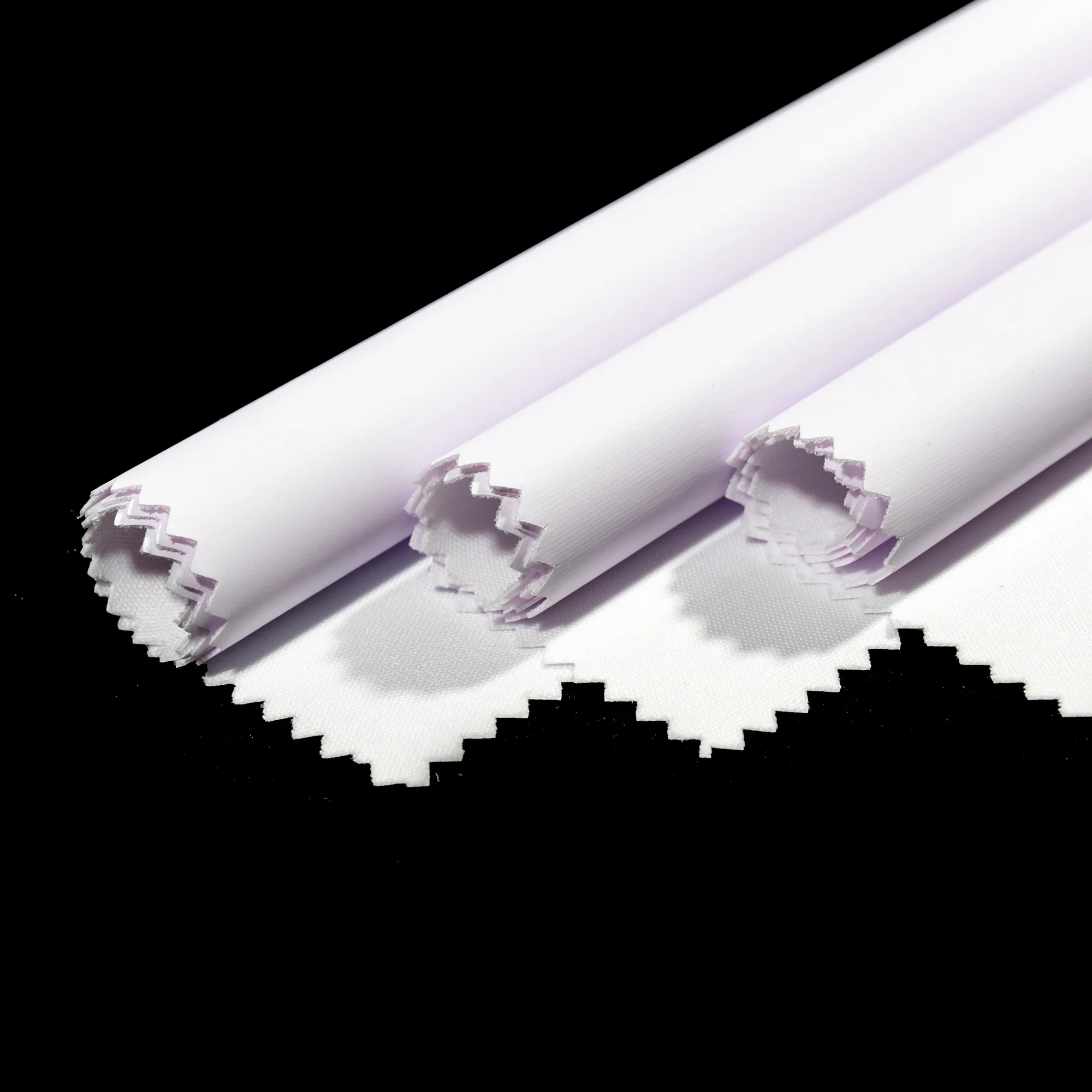 Водонепроницаемая и дышащая полиуретановая ламинатная ткань для дождевика