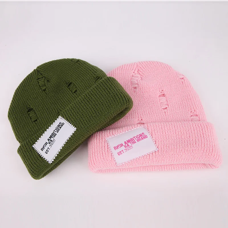 Wholesale Retro Short Skull Knit Winter Hat Men Cool Street Hip Hop Crochet Distressed Beanies Caps Hats Custom Logo