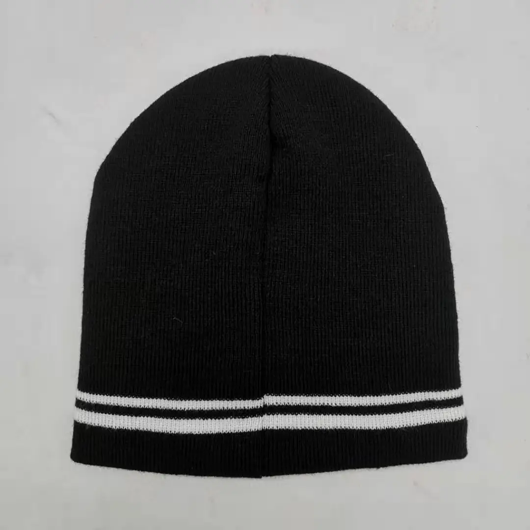 warm and comfortable  knit beanie with thinsulate lining