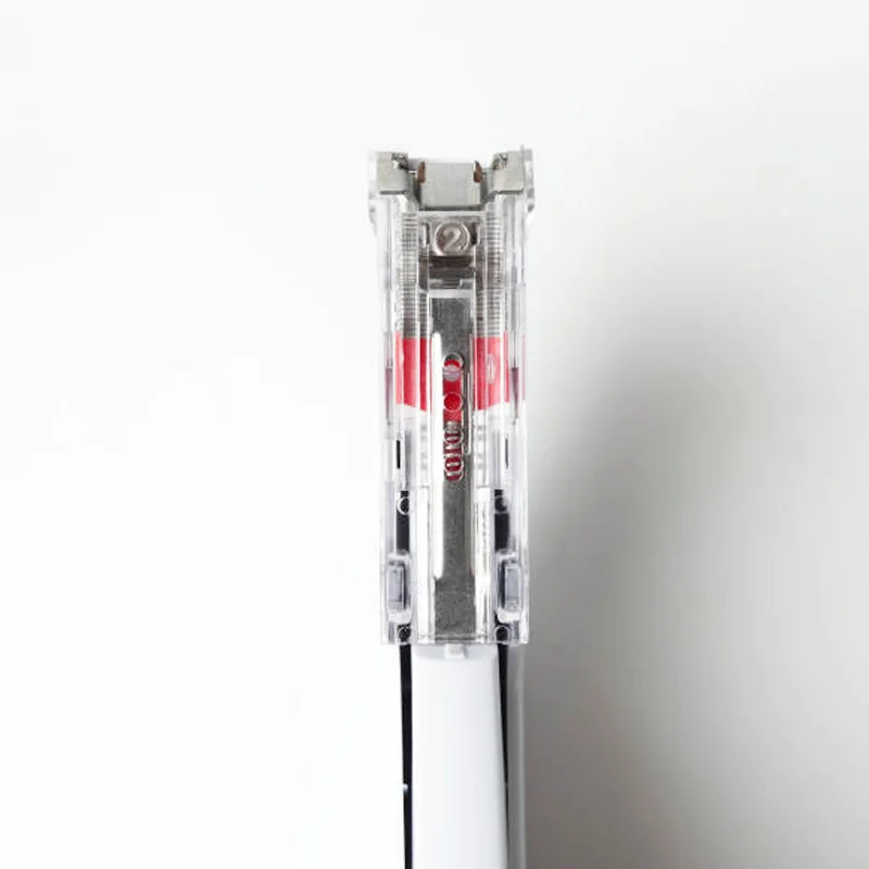 Innovative 35W Disposable Skin Stapler High Quality Surgical Instrument for Medical Procedures