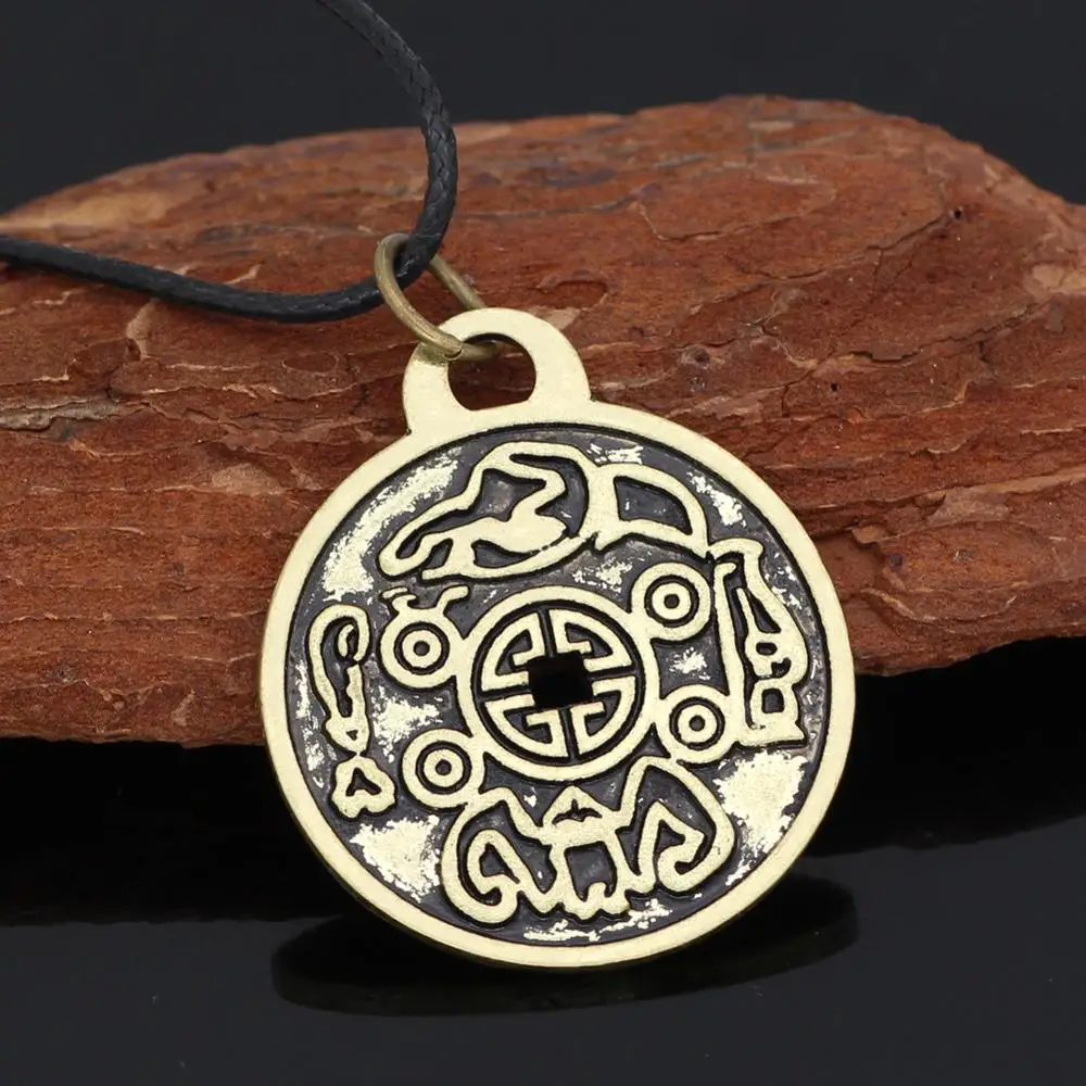 Viking Vintage Round Amulet Pendant Necklace Nordic Pagan Necklace Religious Cheap Jewelry Wholesale
