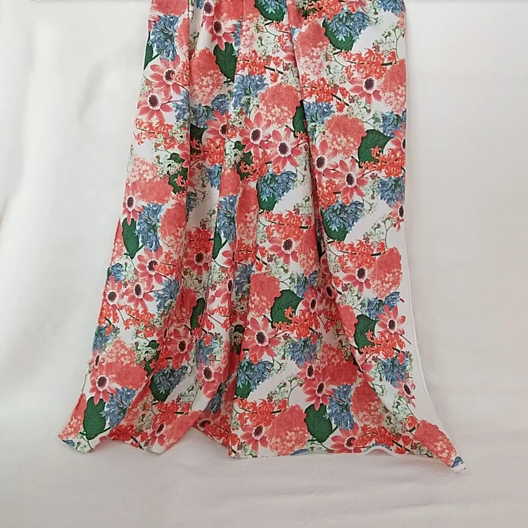 
Customizable 16mm red daisy printed silk cotton stain interwoven fabric 