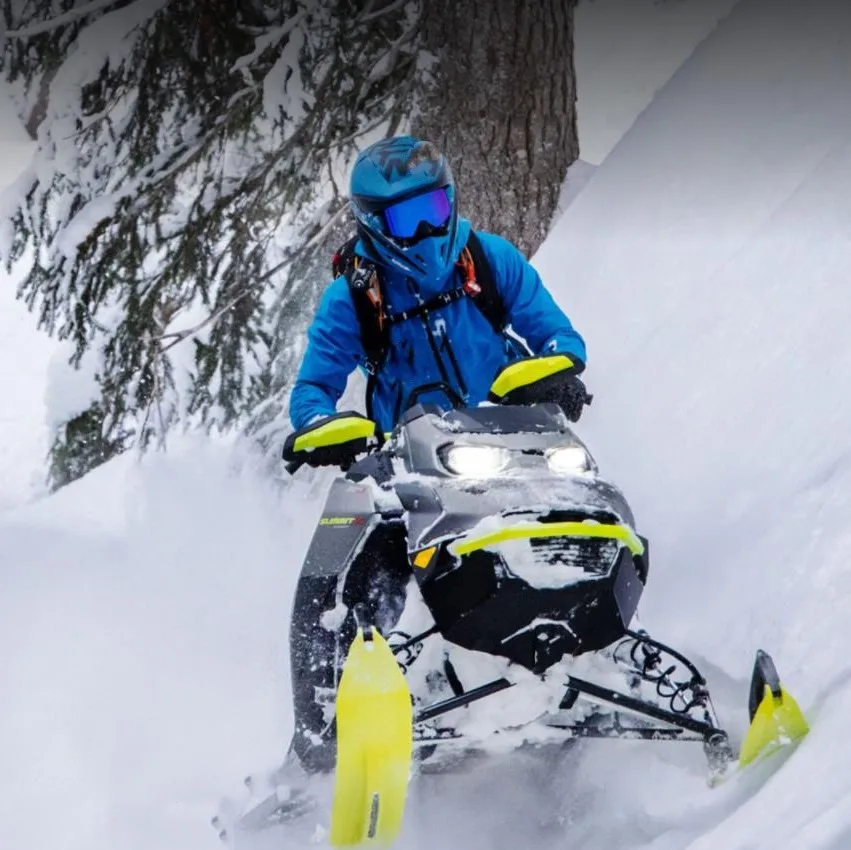 Snowmobile 850cc Snow Field Vehicle Snowmobile 600cc Electric Start Fuel Adult Snowtruck Motorcycle