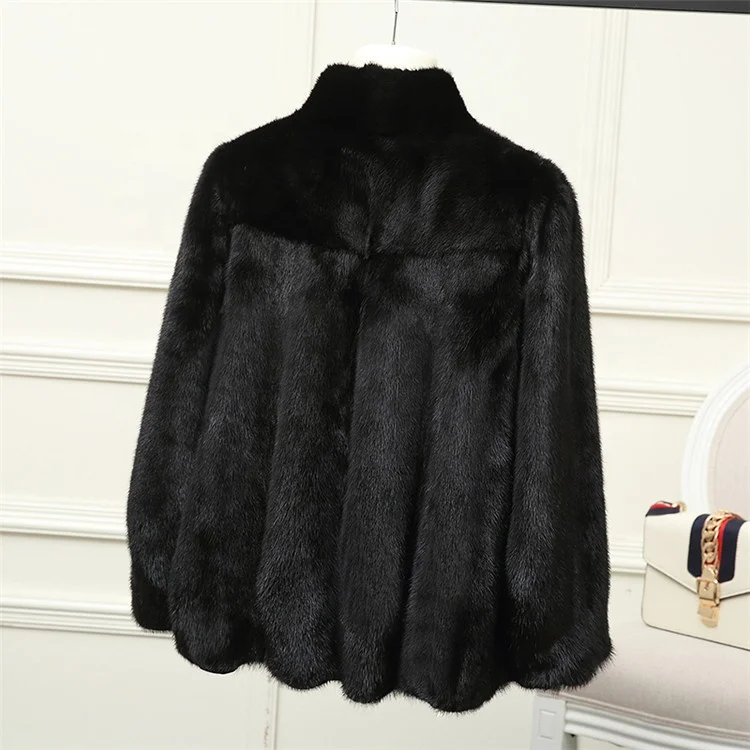 
The New Winter 2021 Danish Mink Fur 100% Black Mink Fur Whole Skin Short Mink Coat for Women 