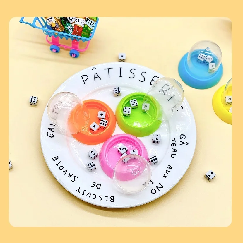 Table game decompression parent-child plastic creative mini sieve cup dice kindergarten gift toy wholesale