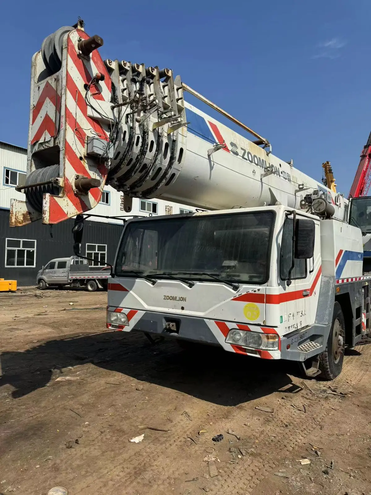 Zoomlion недорогой подъемный 100 тонна 82 5