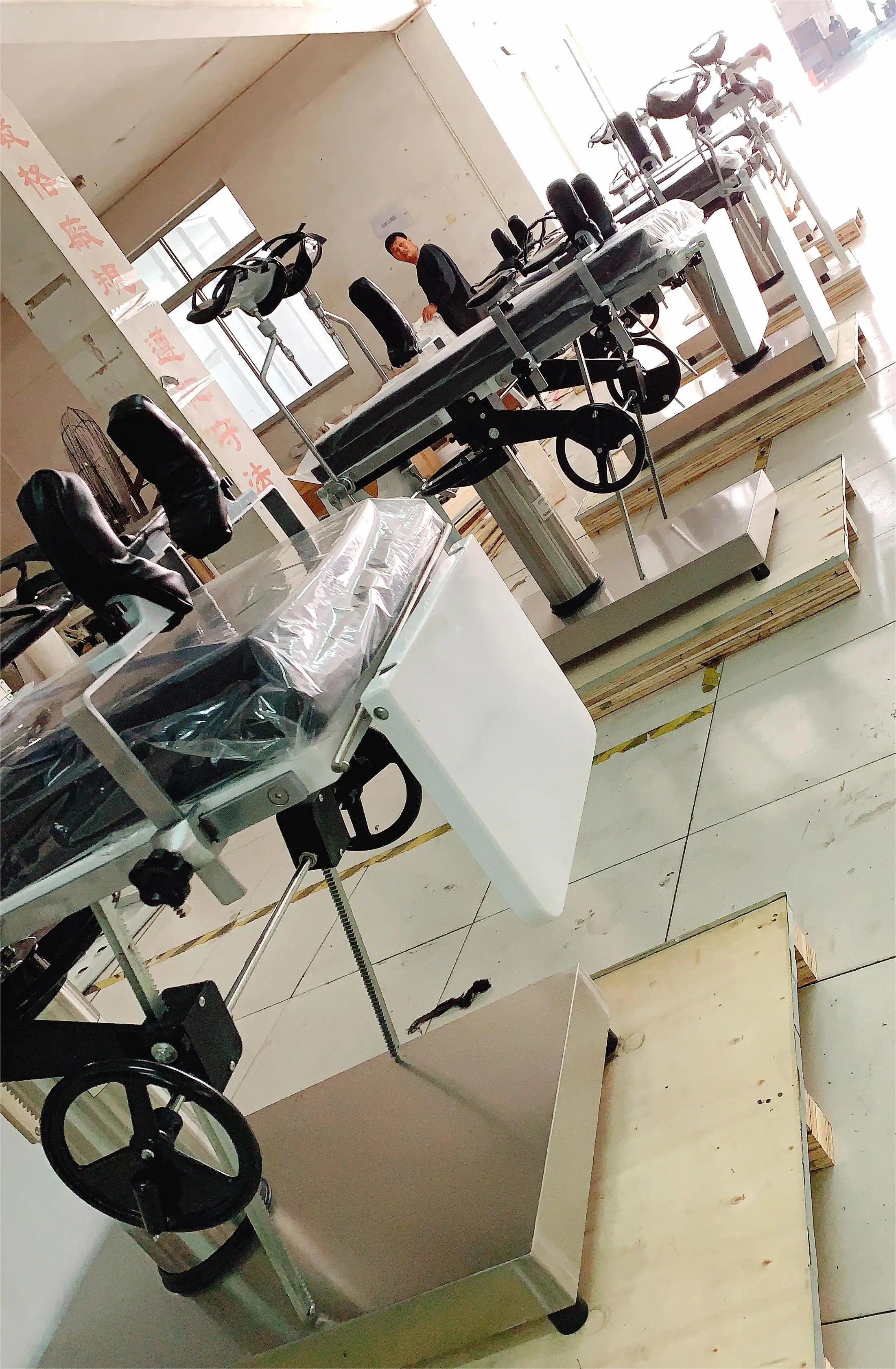 OB-M3002 Hospital Multi-function Medical Equipment Normal Operating Table