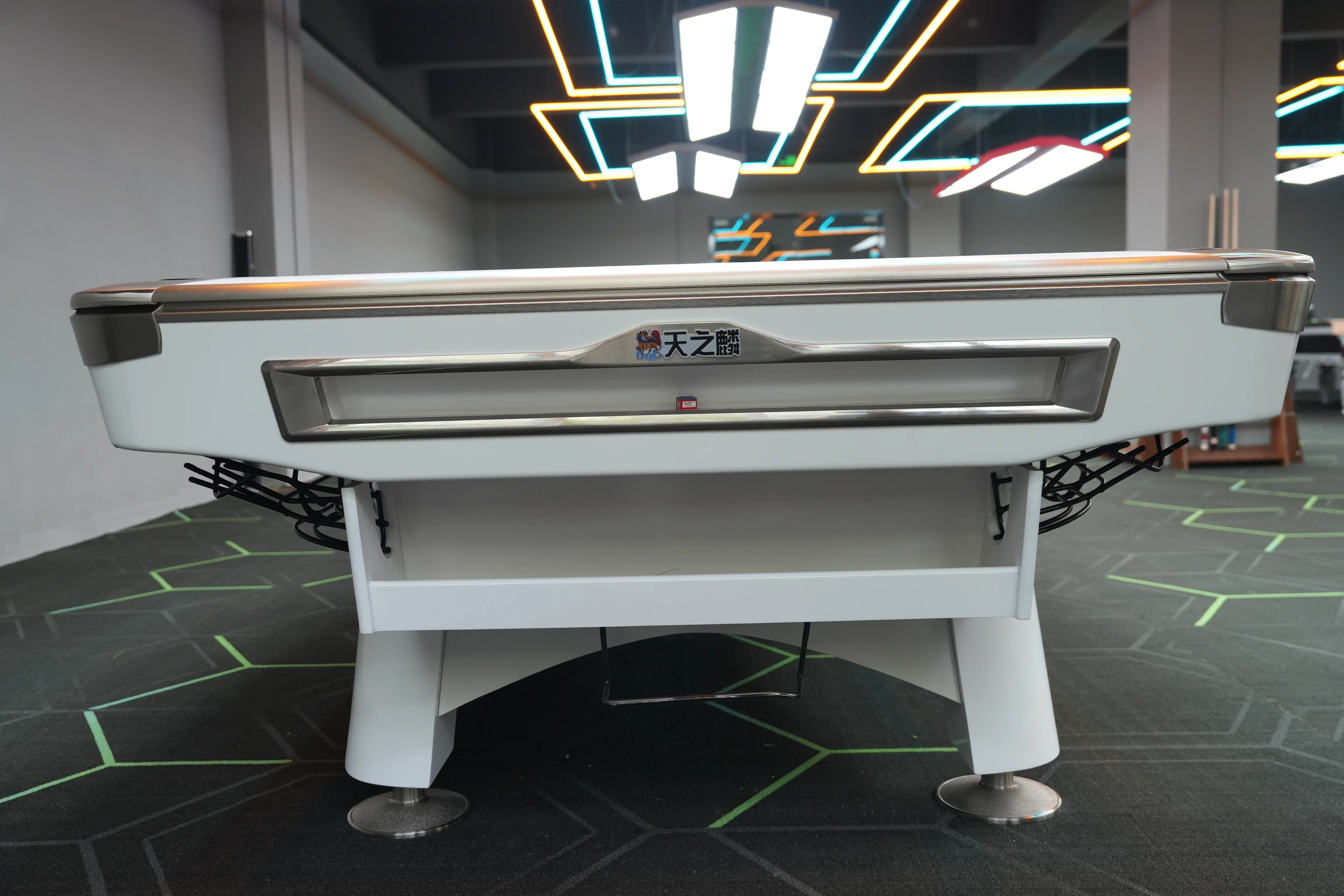 Professional 9Ft Indoor Pool Billiards Table Modern Designs Solid Wood Slate Standard Size 9 Ft Snooker Sports Game