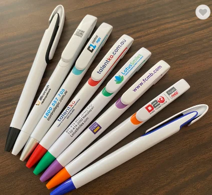 Рекламная пластиковая дешевая цветная шариковая ручка с УФ-печатью и пользовательским логотипом