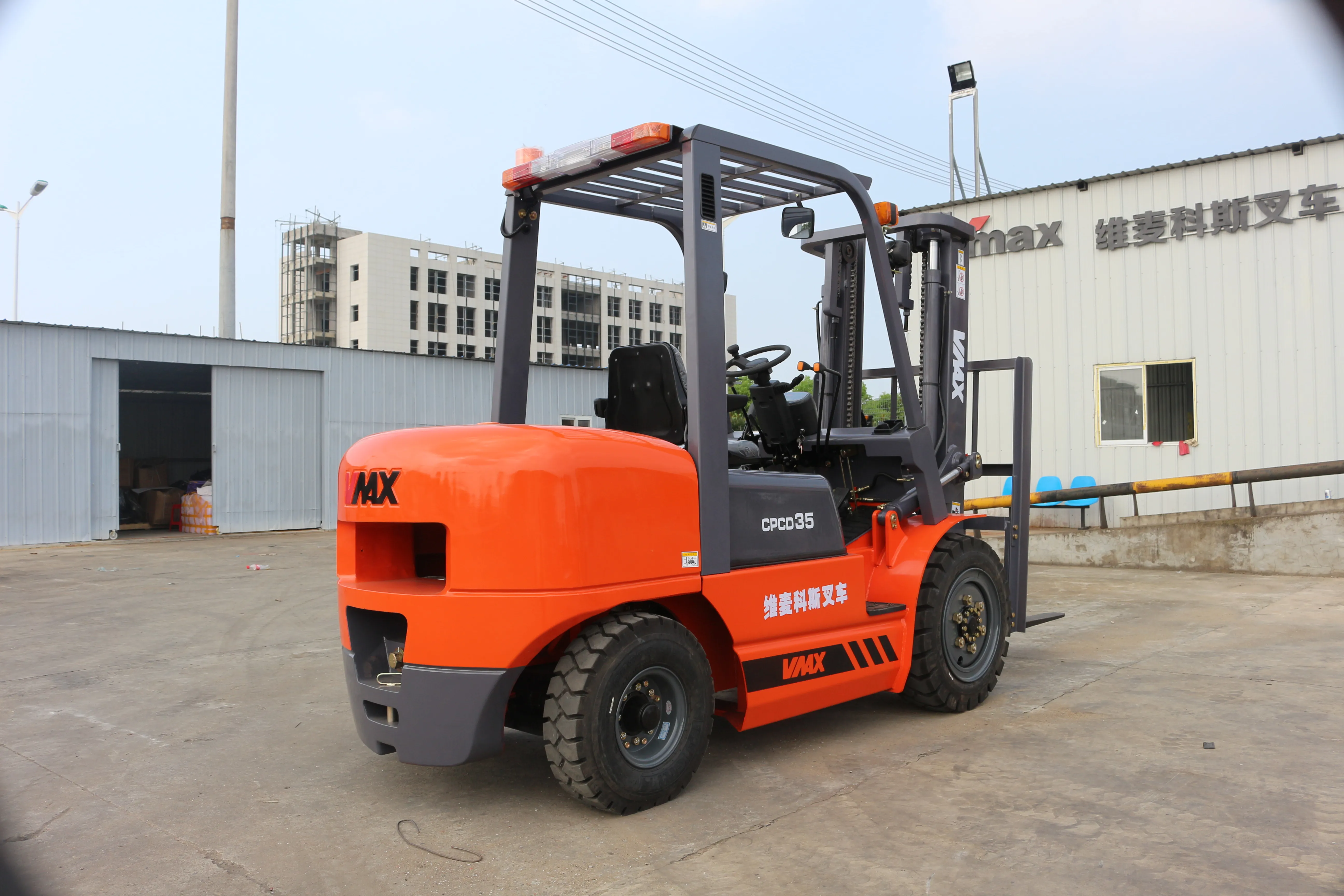 3.5 ton Excellent diesel  Chinese forklift equipped with excellent Chinese engine 3 stage 3.5m mast