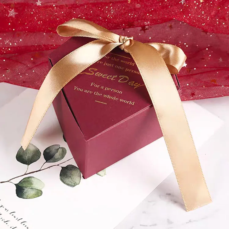 Hot Sale Cheap Christmas Special Recycled Mini Invitation Elegant Wedding Sweet Small  Wedding Candy Favor Box Wedding