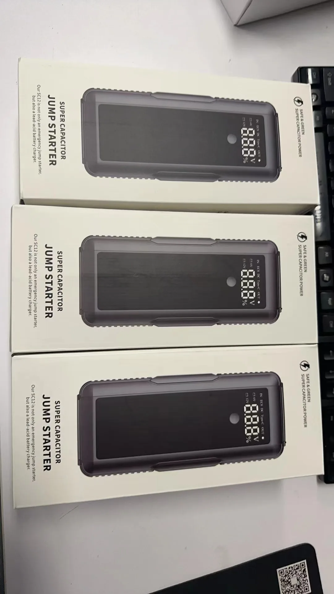 Powerful Super Capacitor Free Car Jump Starter Built-in Supercapacitor with Large LCD Display No Pre-Charging Starter