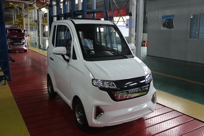 New Energy Electric Vehicle 1000W Motor Power Mini Family Car,AWD White,Green Electric Vehicle