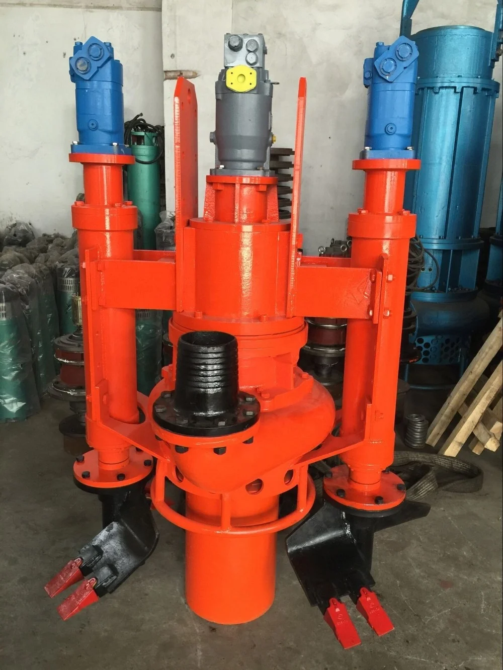 vertical submersible sand dredger pump with agitators beside