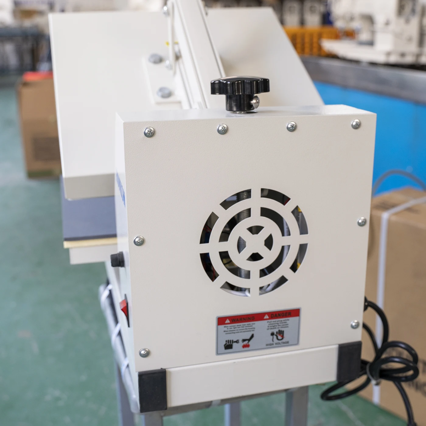 Electric heating 220V Pressure painting machine Manually press Suitable for T-shirts shirts and other fabrics