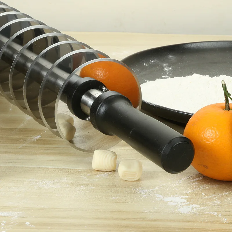 Stainless Steel Manual Roller Wheels Dough Cutting Baking Pastry Tool Handle Home Kitchen Pizza Bread Pastry Bake Sticks Tool