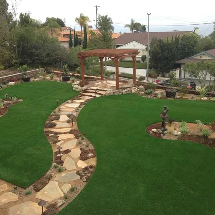 Wholesale 40mm SKYJADE Landscape Grass Carpet Cheap Artificial Turf Synthetic PP PE Materials Garden Application Tewtw-Kui