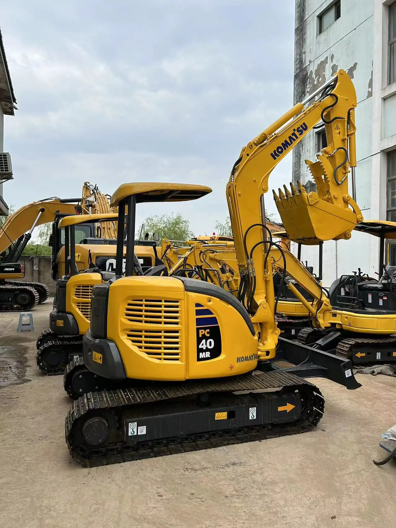 Used Hitachi Crawler Excavators Komatsu pc40 Digger With Original Spare Parts Used Excavator Kubota U35 Mini used excavator